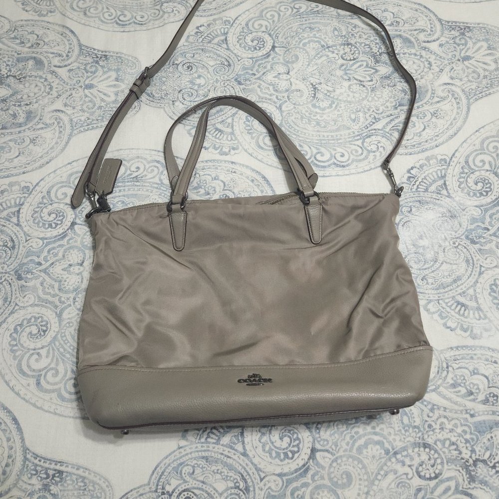 Coach sling bag